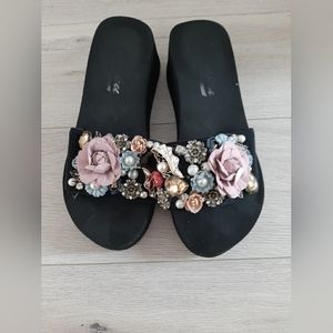 Platform sandals